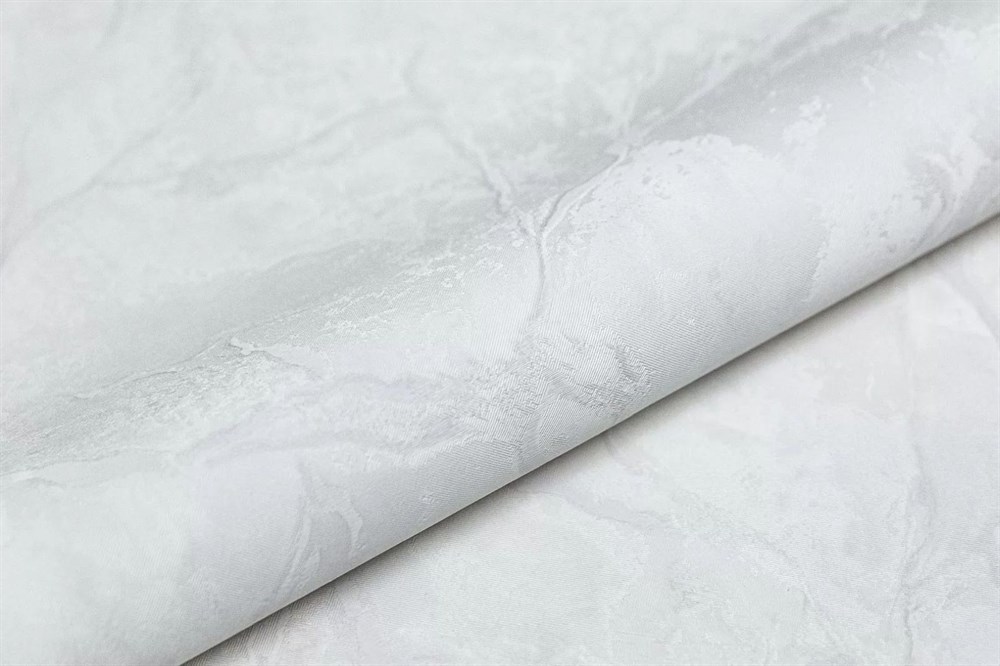 KERAMA MARAZZI KM8001 Обои виниловые Венето база 1 , белый 1,06х10 (1, Т B) смещённая стыковка
