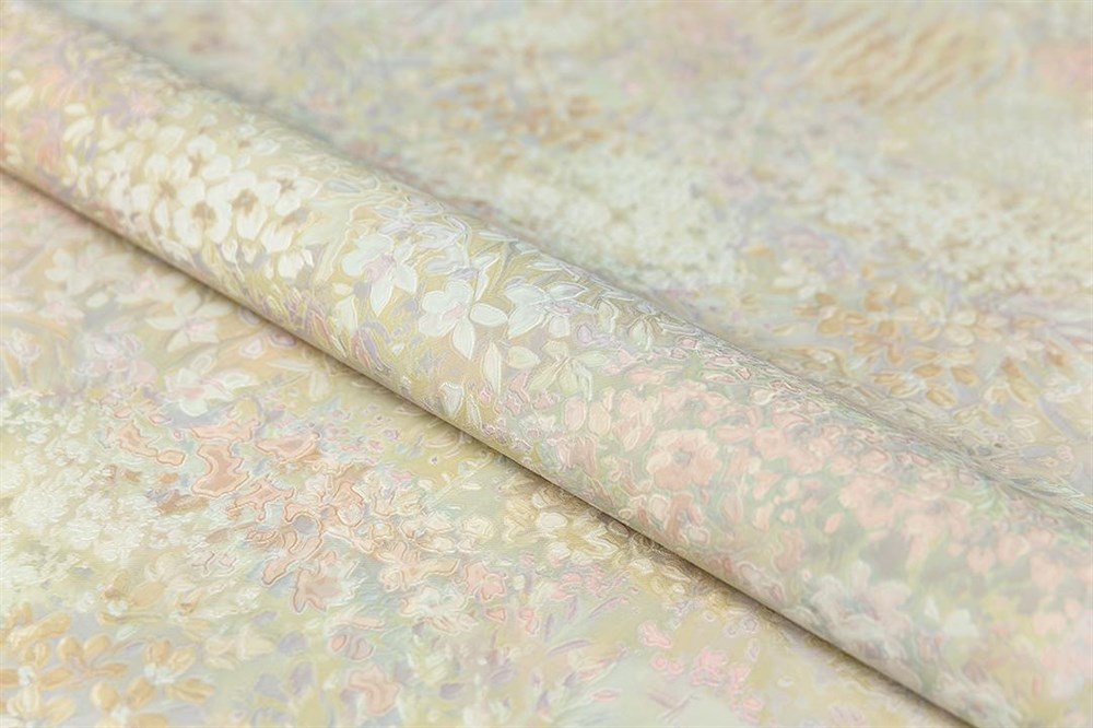 Обои виниловые на флизелиновой основе Апрель мотив 2, цветной светлый