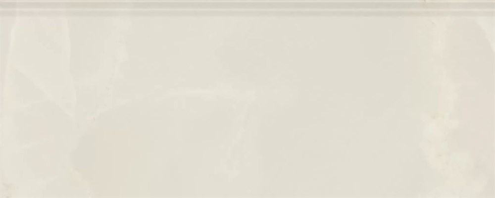 Плинтус Махкама бежевый светлый глянцевый обрезной 30x12x1,3