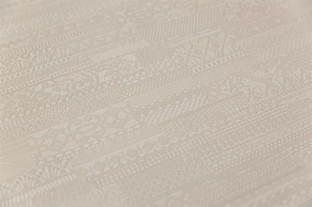 KERAMA MARAZZI KM8203 Обои виниловые Ажур база универсальная,бежевый 1,06х10 (1, Т B) смещённая стыковка