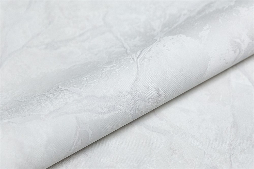 KERAMA MARAZZI KM8001 Обои виниловые Венето база 1 , белый 1,06х10 белый 1,06х10 (1, Т A) смещённая стыковка